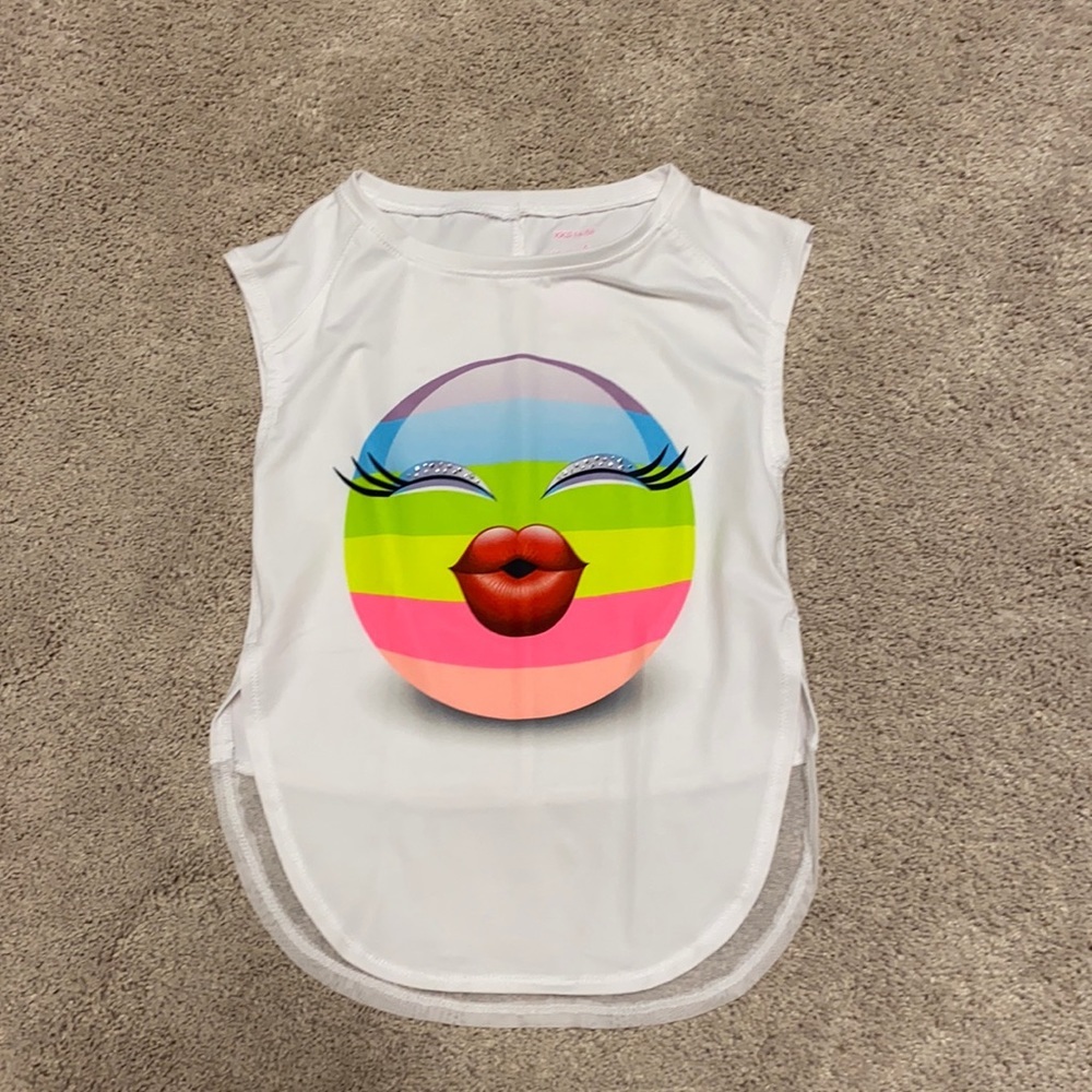 Lucky In Love tennis shirt